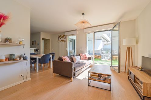 Vente Appartement Courbevoie 3&nbsp;Pièces 73&nbsp;m²