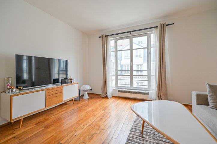 Vente Appartement Paris 10 2&nbsp;Pièces 40&nbsp;m²