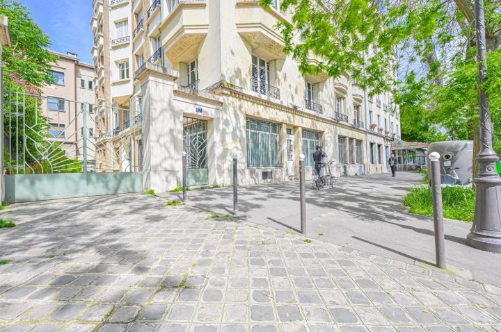 Vente Bureaux Paris 4 139 m²