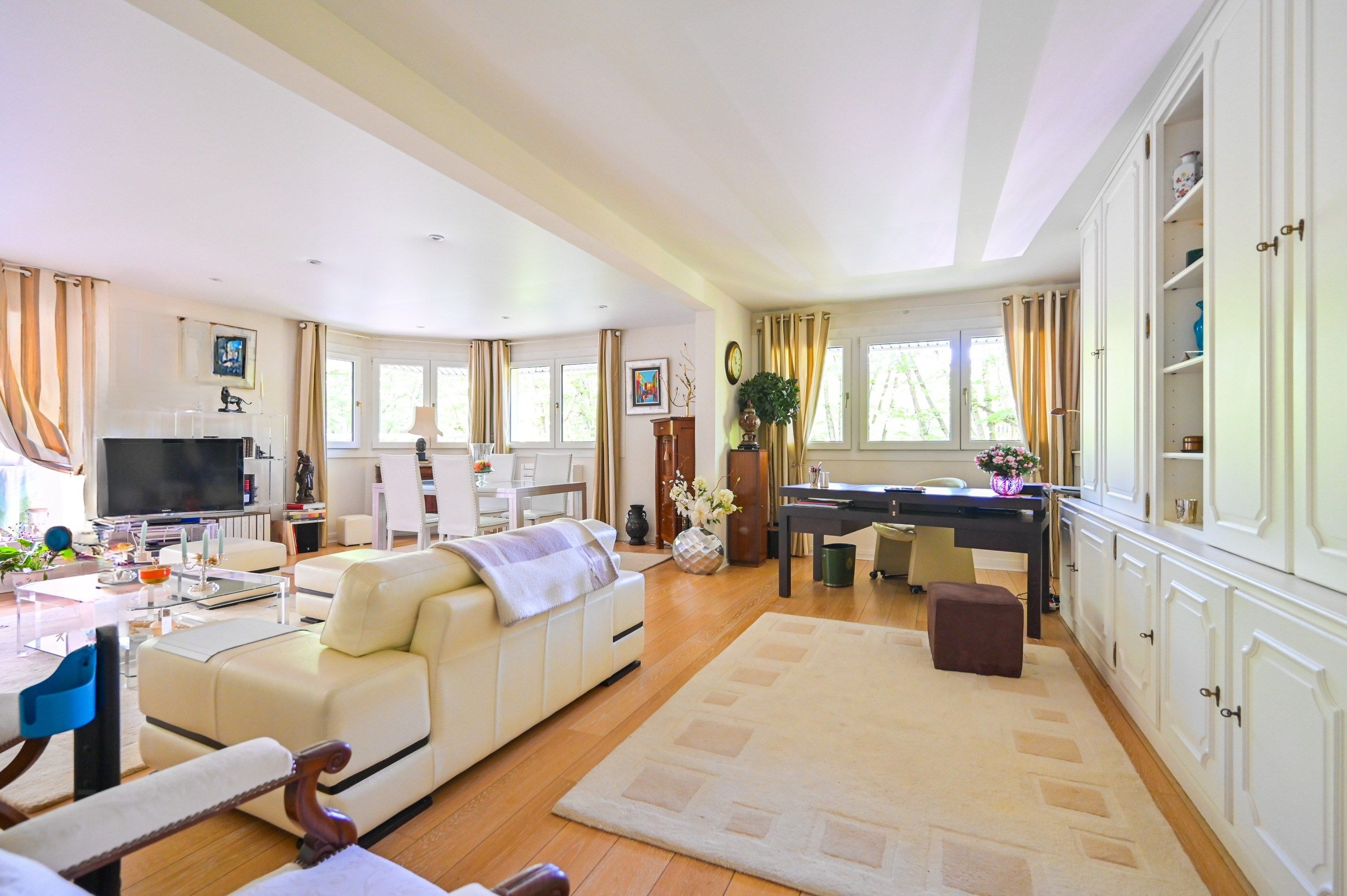 appartement 5 Pièces en vente sur LEVALLOIS PERRET (92300)