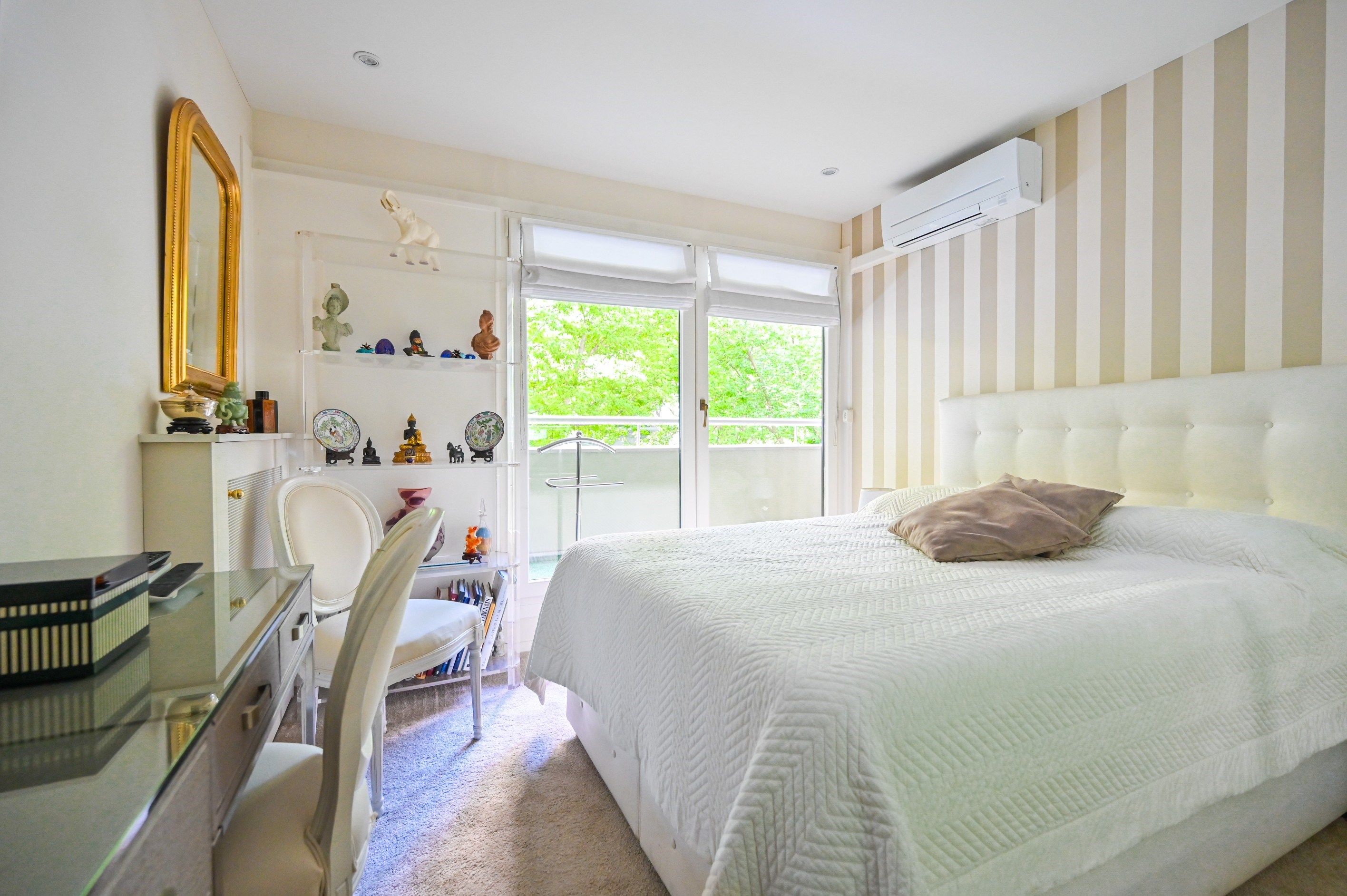 appartement 5 Pièces en vente sur LEVALLOIS PERRET (92300)