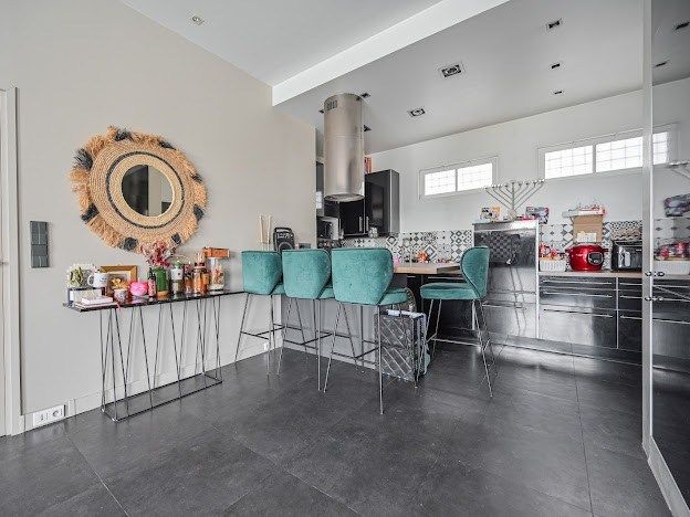 appartement 4 Pièces en vente sur LEVALLOIS PERRET (92300)