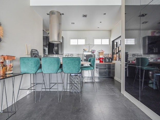 appartement 4 Pièces en vente sur LEVALLOIS PERRET (92300)