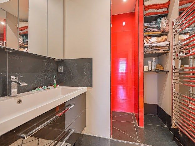 appartement 4 Pièces en vente sur LEVALLOIS PERRET (92300)