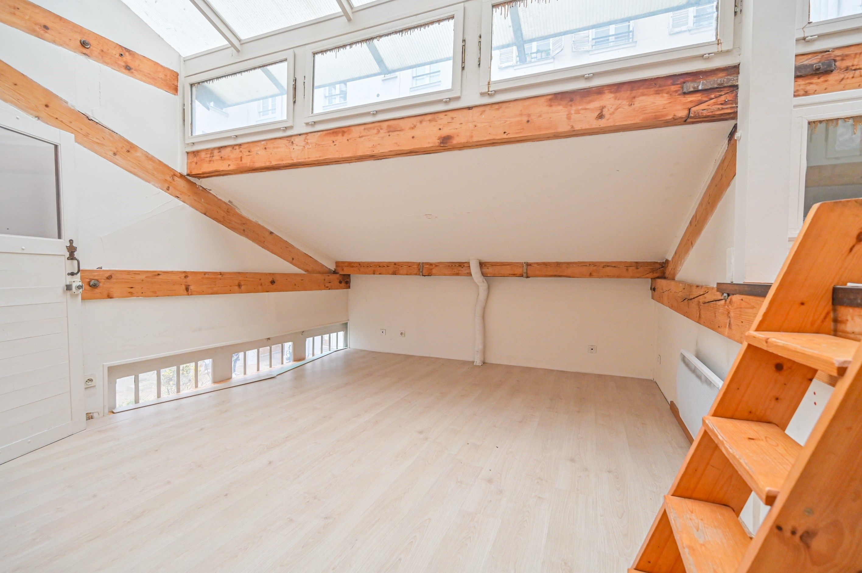 atelier d'artiste 4 Pièces en vente sur PARIS (75017)