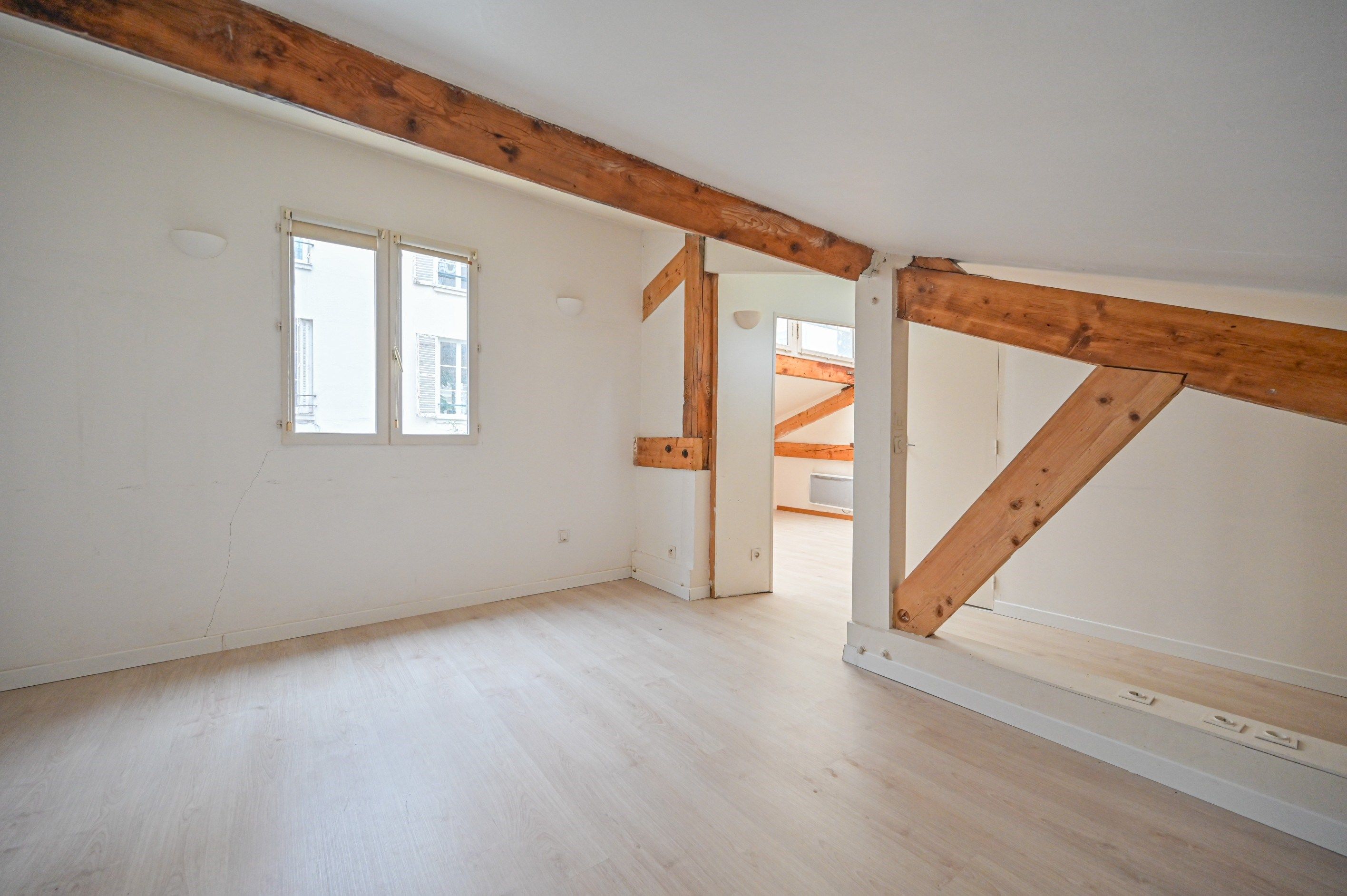 atelier d'artiste 4 Pièces en vente sur PARIS (75017)