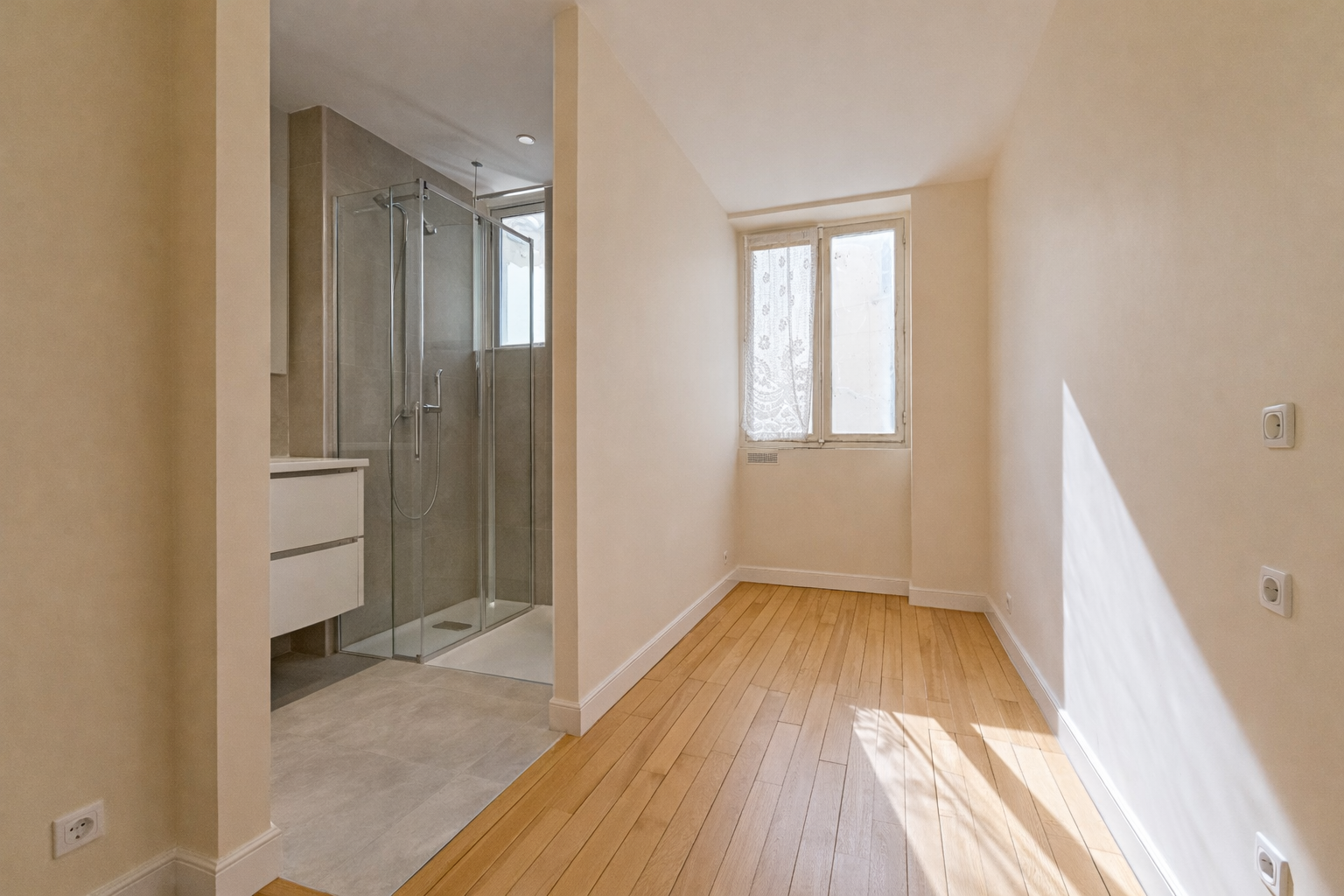 appartement 4 Pièces en vente sur LEVALLOIS PERRET (92300)