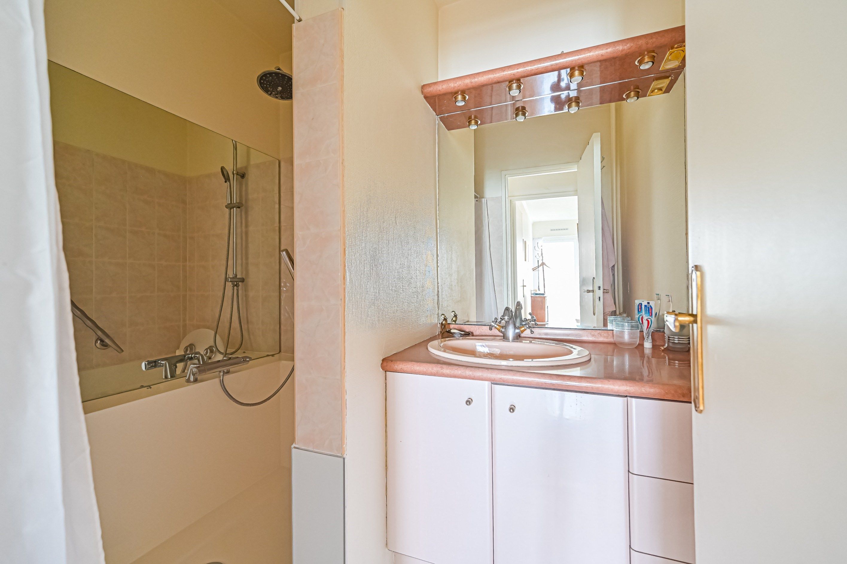 appartement 4 Pièces en vente sur PARIS (75011)