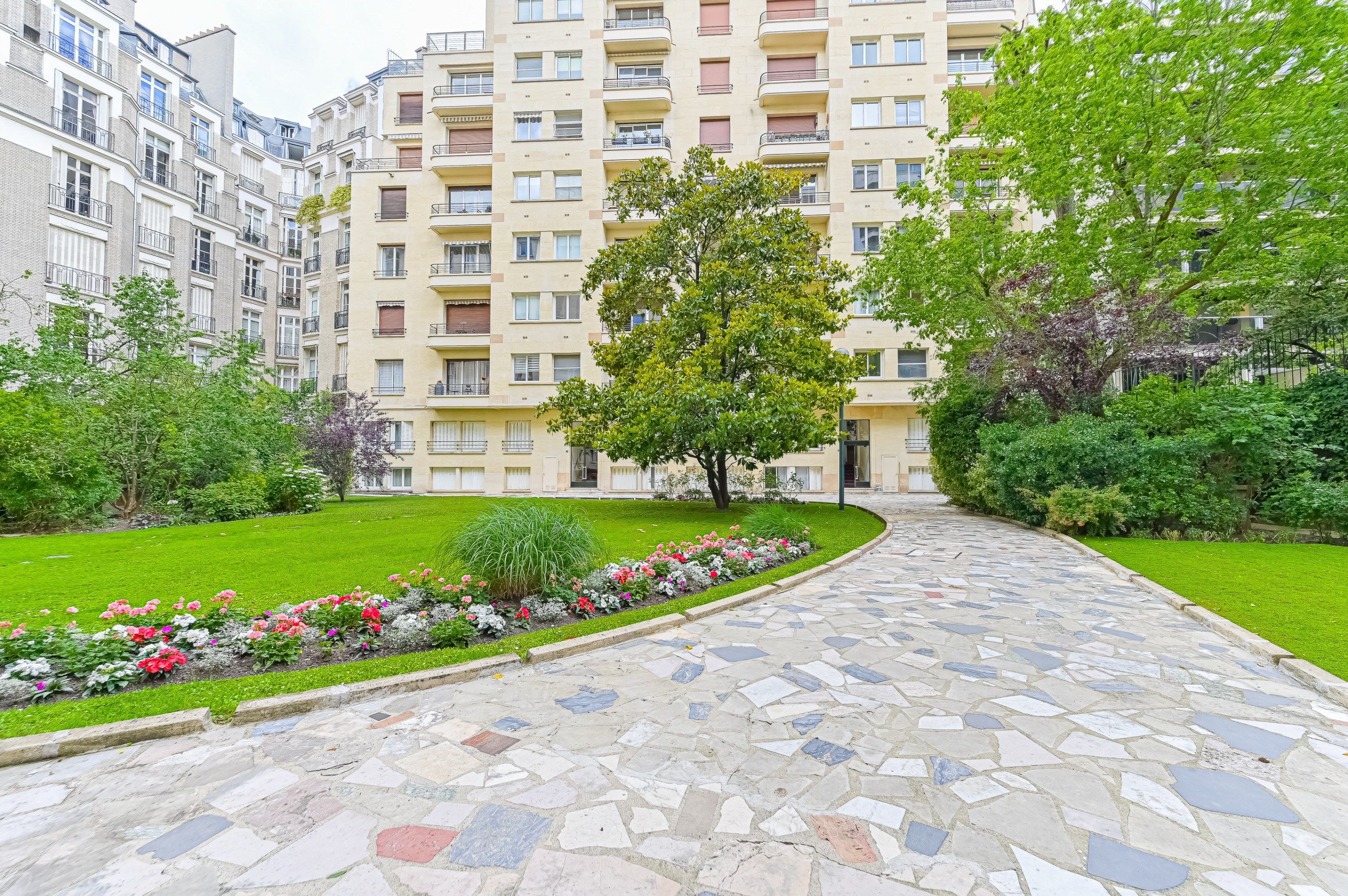 appartement 2 Pièces en vente sur PARIS (75016)