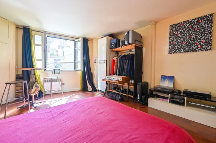Vente Appartement Paris 18 1&nbsp;pièce 30&nbsp;m²