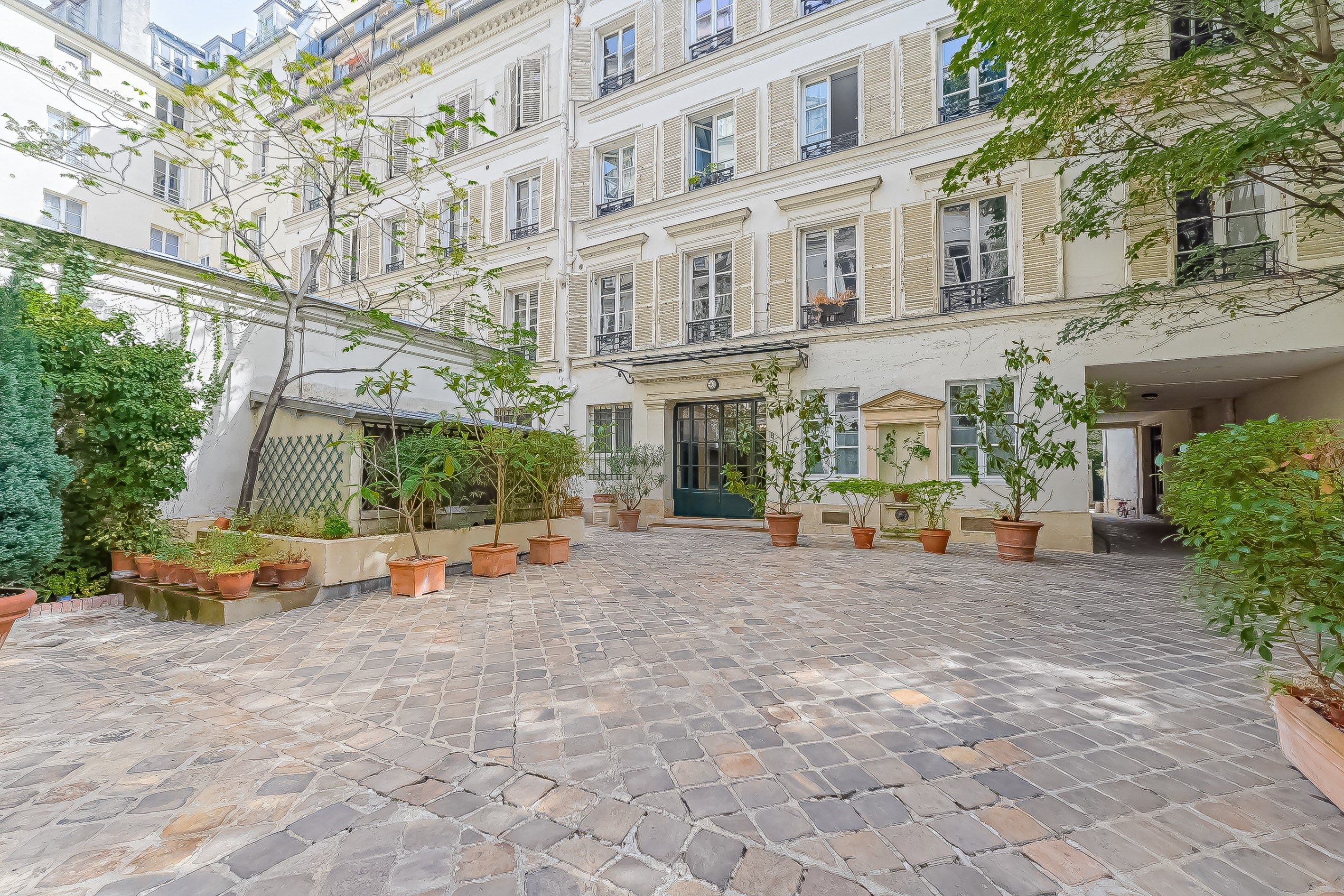 appartement 2 Pièces en vente sur PARIS (75008)