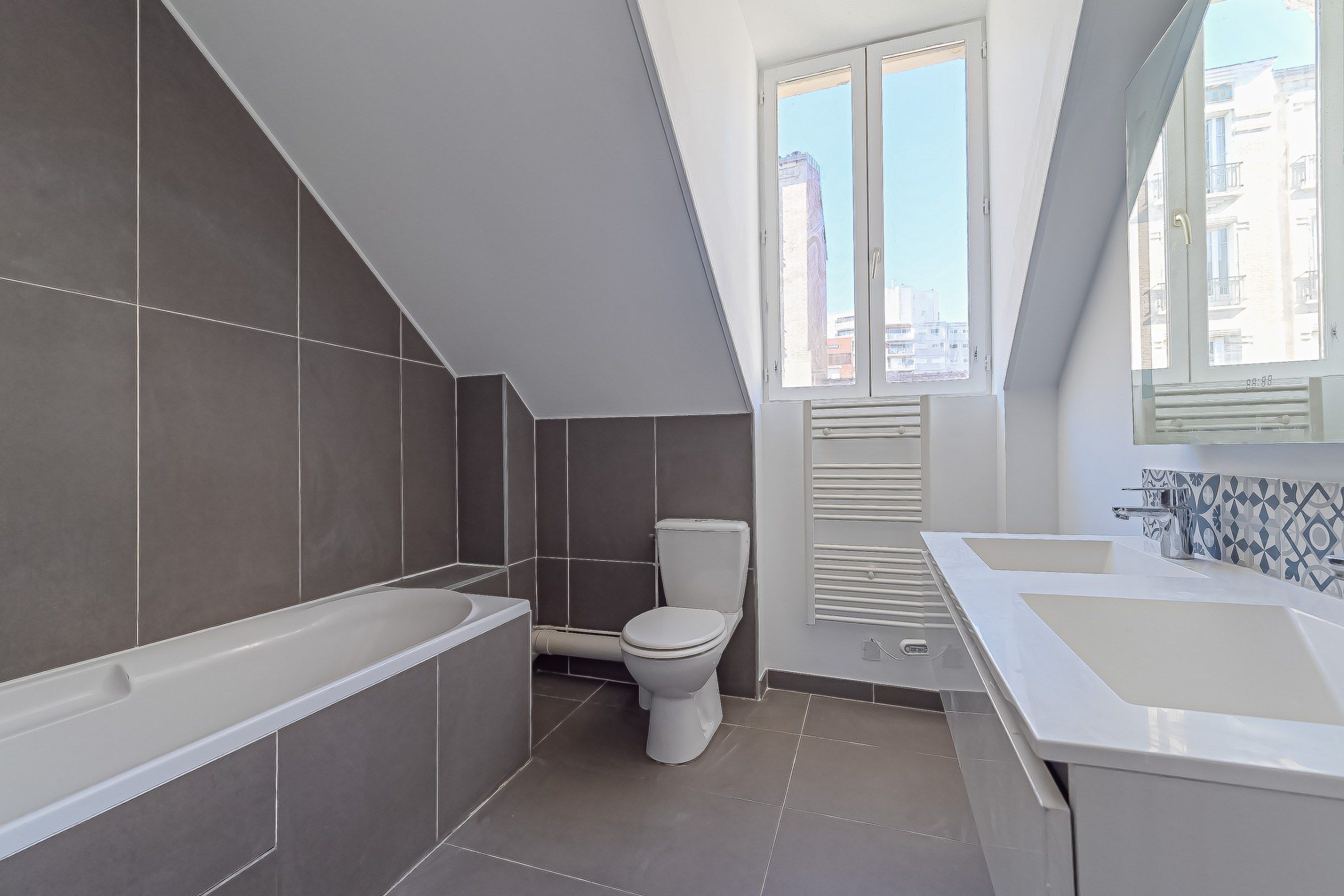 maison 7 Pièces en vente sur COURBEVOIE (92400)