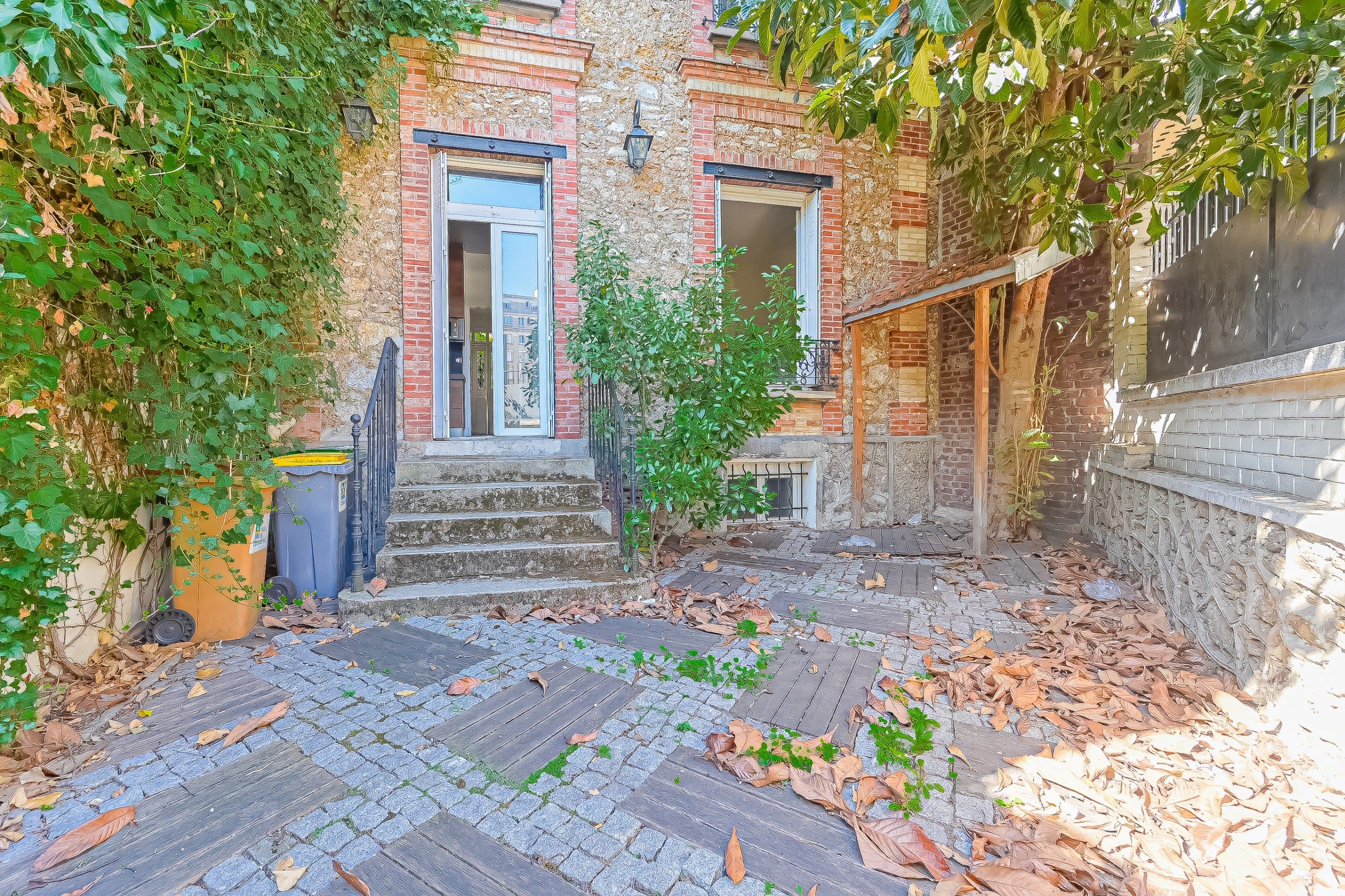 maison 7 Pièces en vente sur COURBEVOIE (92400)